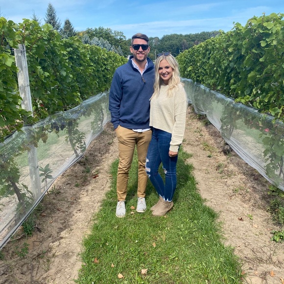 Meet your Posher, Ashley - Picture 3 of 6